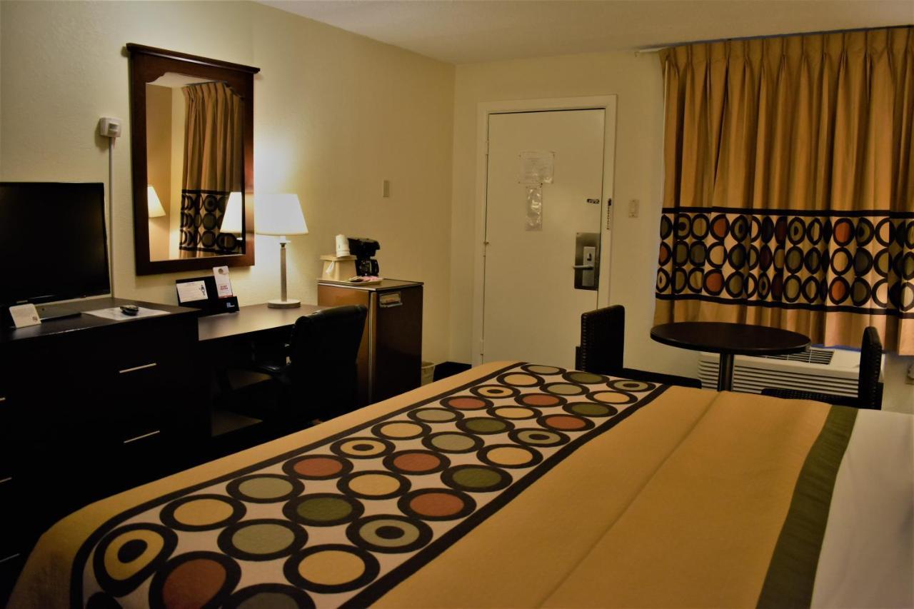 Super 8 By Wyndham Atlantic City Eksteriør billede